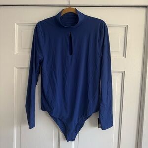 White House Black Market Women’s Blue Keyhole Long Sleeve Bodysuit - XL